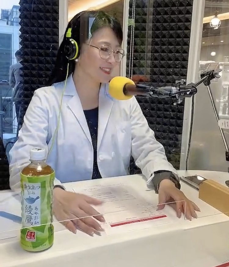 ちえちゃんねる爪の研究室〜女の爪あと男の深爪〜